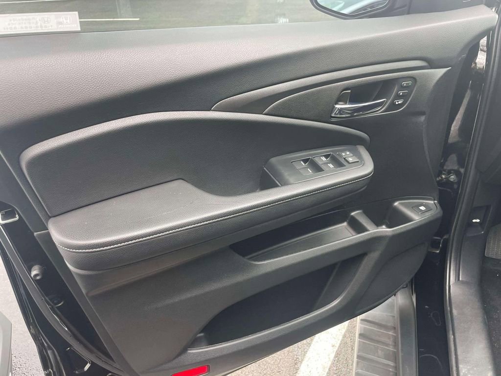 Certified 2023 Honda Ridgeline RTL image 16