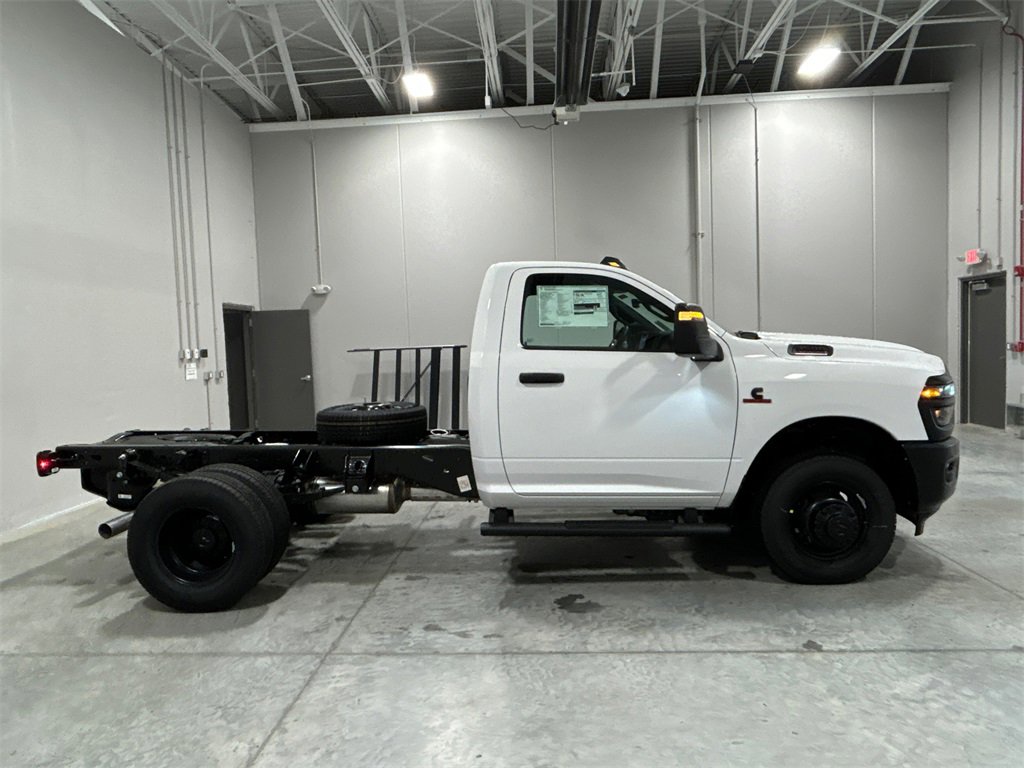 New 2026 RAM 3500 Tradesman image 5