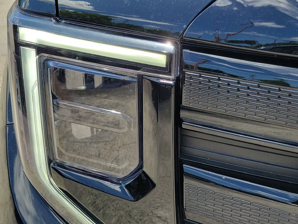 Used 2023 GMC Sierra 1500 Elevation RWD image 10