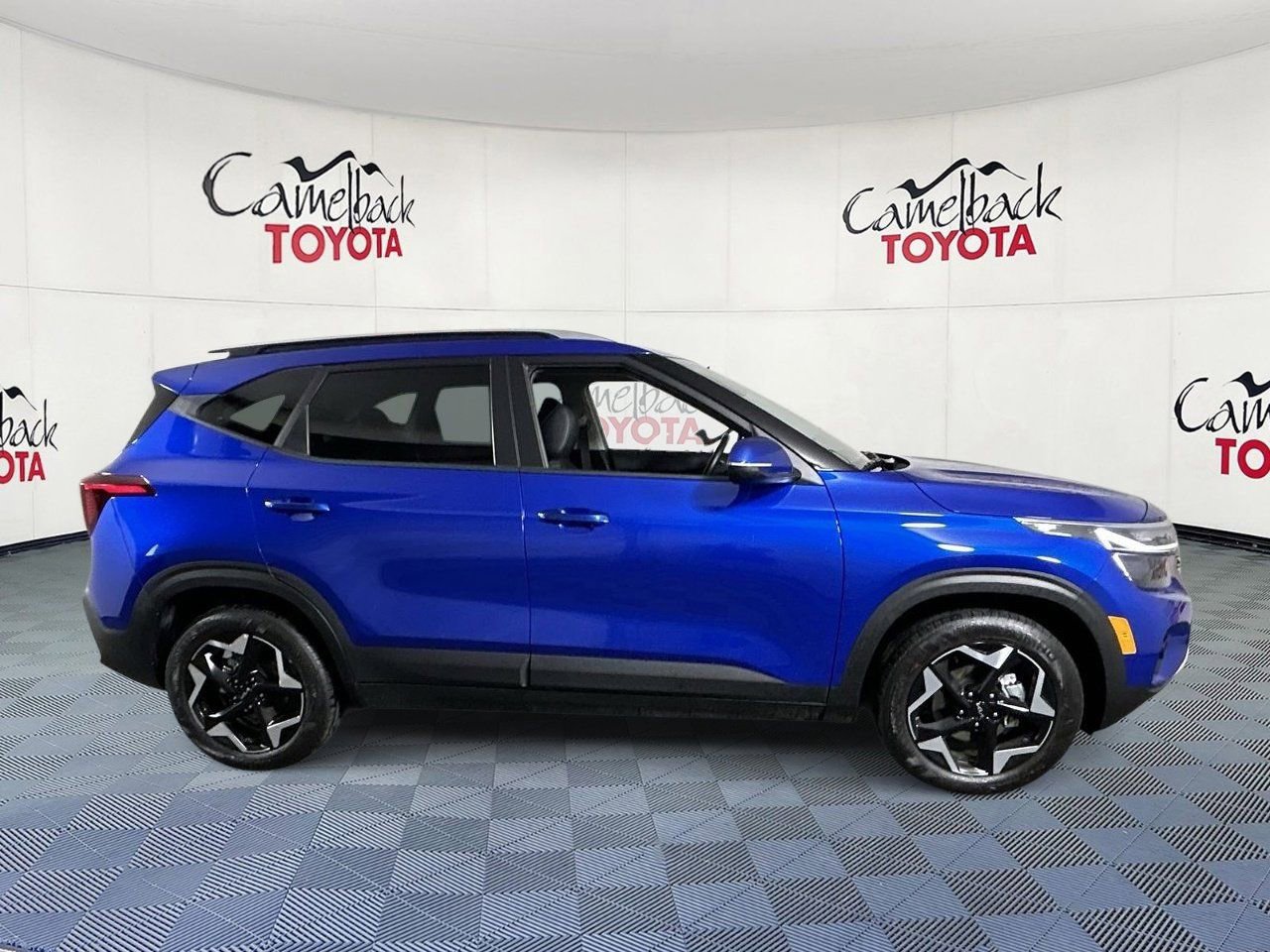 Used 2025 Kia Seltos S image 8
