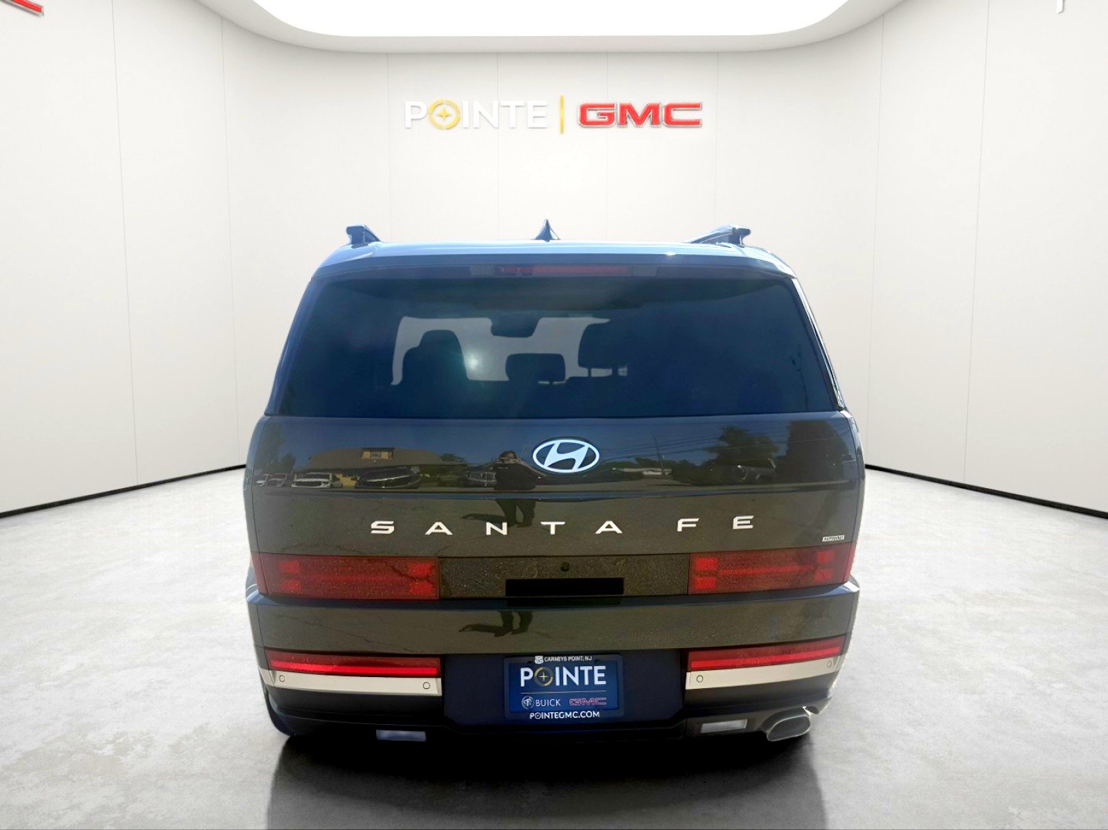 Used 2024 Hyundai Santa Fe Limited AWD/4WD image 4