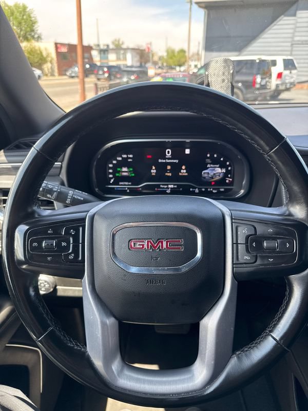 Used 2023 GMC Yukon XL SLT w/ SLT Premium Package AWD/4WD image 30