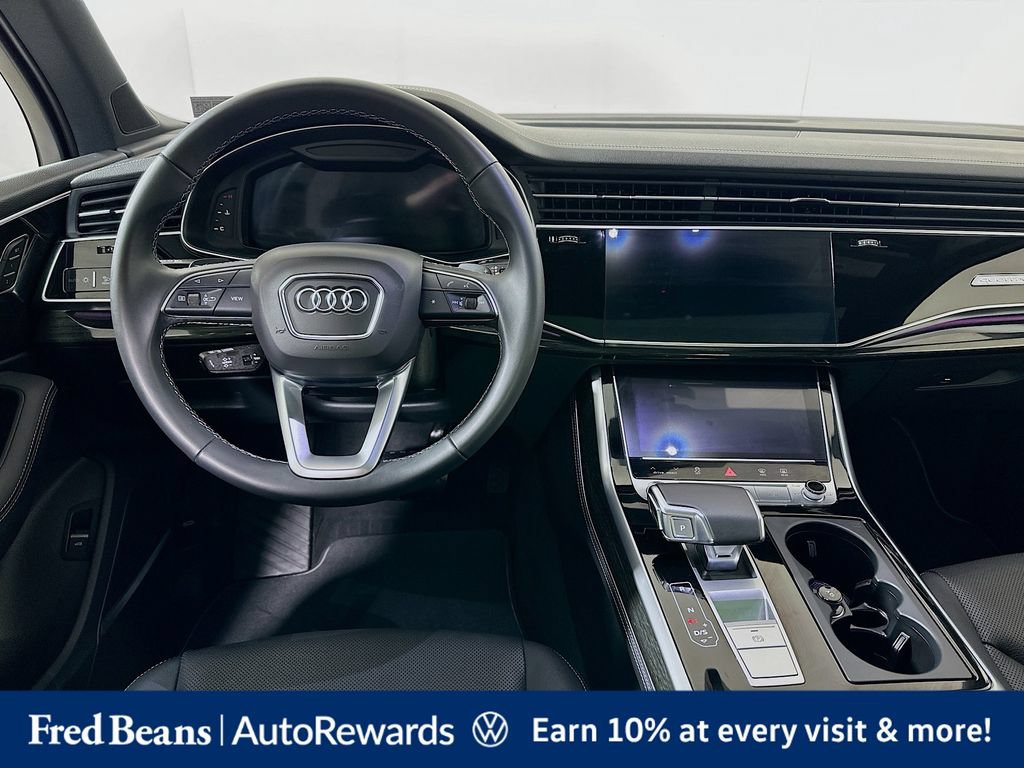 Used 2025 Audi Q7 3.0T Premium Plus w/ Premium Plus Package AWD/4WD image 30