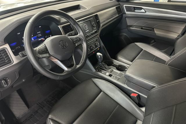 Certified 2023 Volkswagen Atlas Cross Sport SE FWD image 12