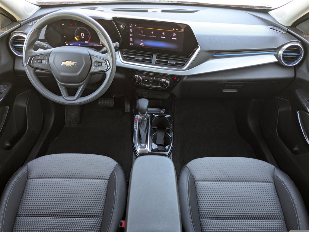 Certified 2025 Chevrolet Trax LT image 16