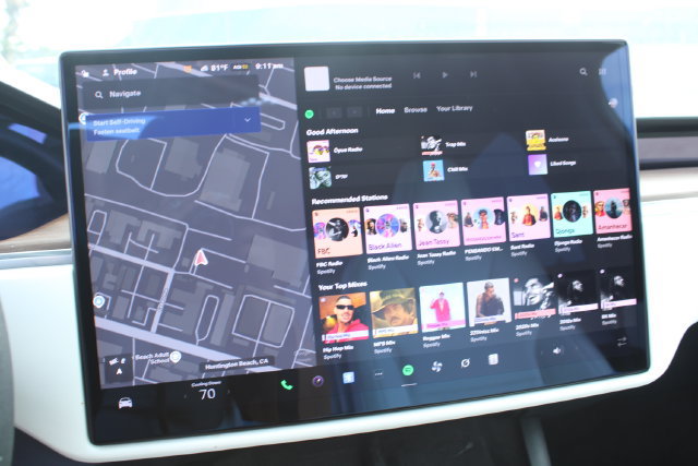 Used 2024 Tesla Model X AWD/4WD image 25