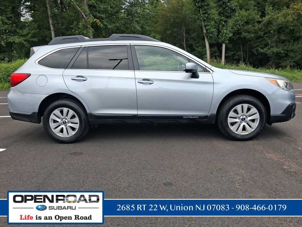 Used 2016 Subaru Outback 2.5i Premium AWD/4WD image 2