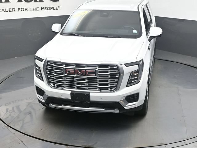 Used 2025 GMC Yukon XL Denali AWD/4WD image 45