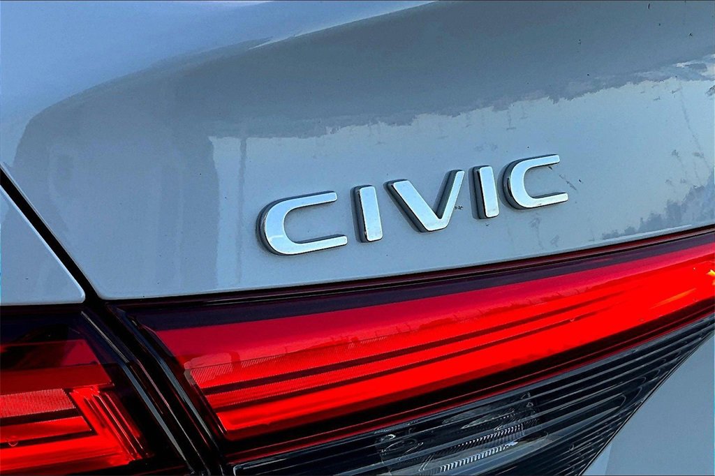 Used 2024 Honda Civic Sport image 8