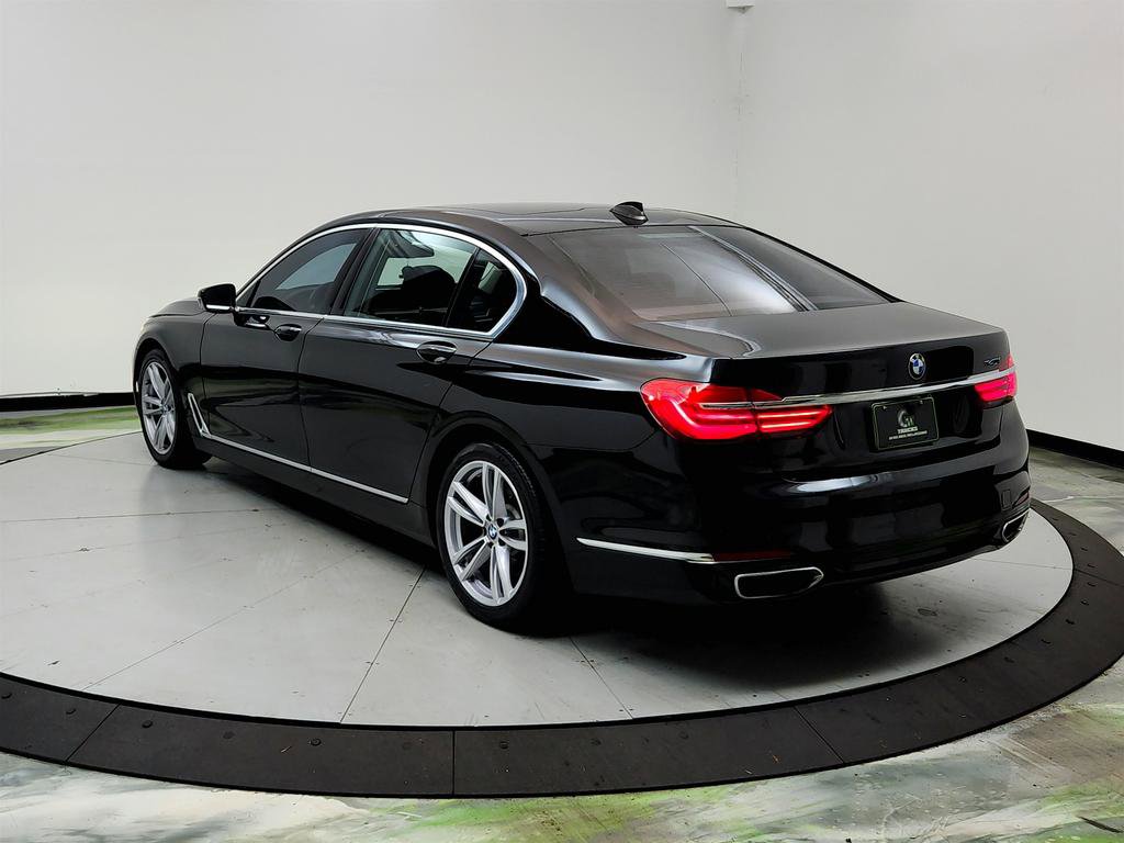 Used 2017 BMW 740i RWD image 7