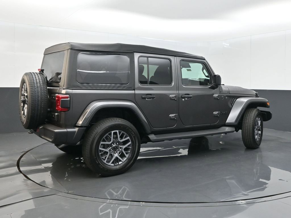 New 2025 Jeep Wrangler Sahara image 7