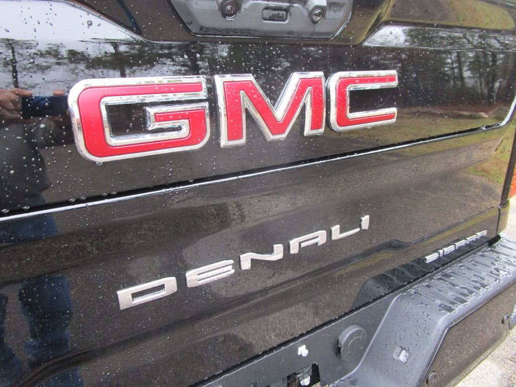 New 2026 GMC Sierra 2500 Denali w/ Denali Reserve Package image 11