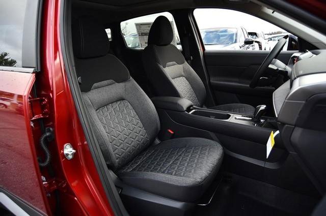 New 2026 Nissan Kicks SV w/ SV Premium Package image 21