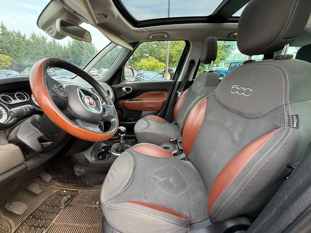 Used 2014 FIAT 500L Trekking w/ Popular Equipment Group FWD image 9