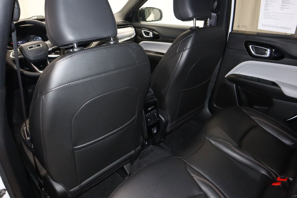 Used 2024 Jeep Compass Limited image 21