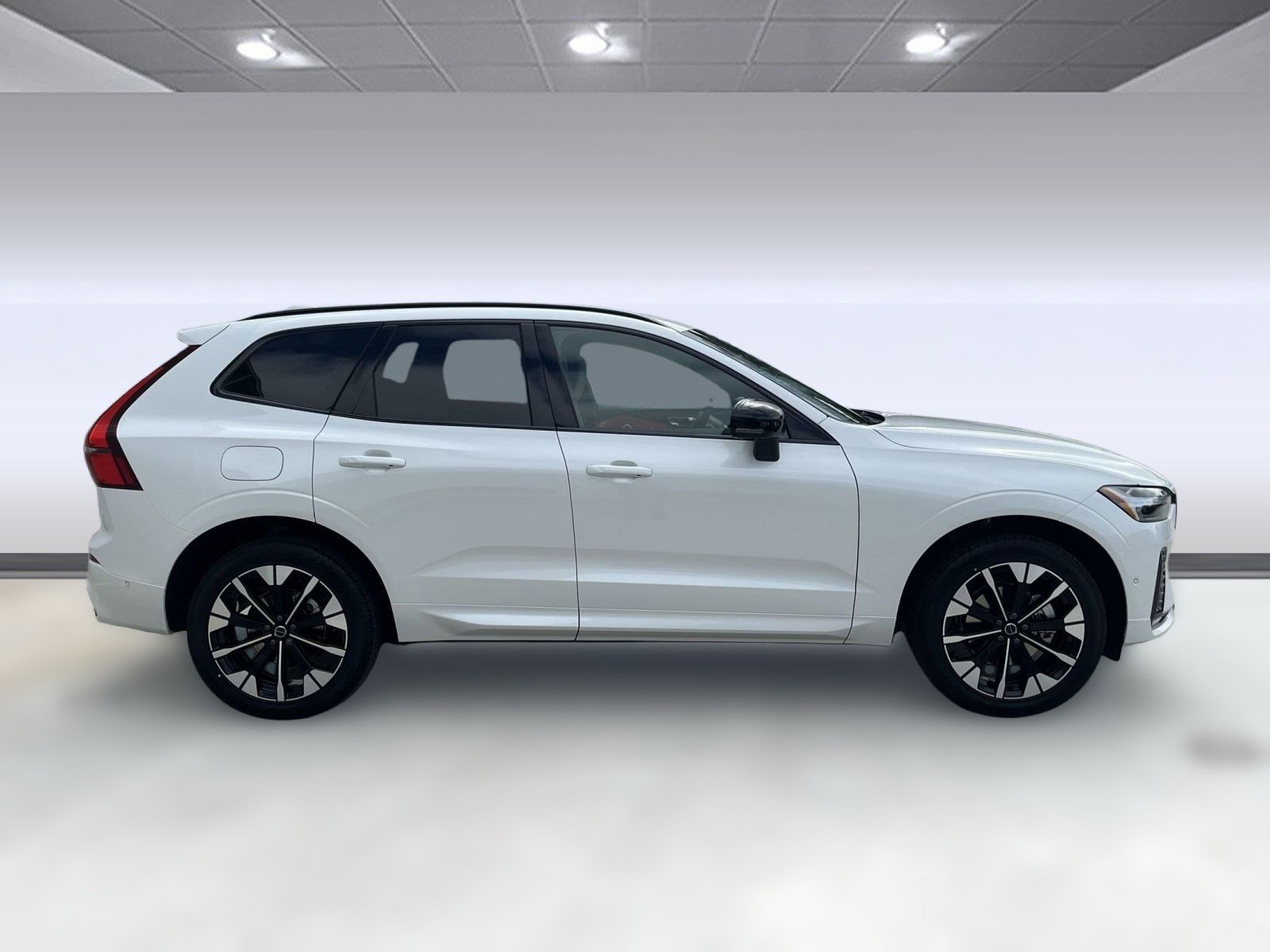 New 2026 Volvo XC60 B5 Plus w/ Protection Package Premier image 8