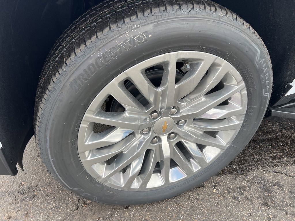 New 2026 Chevrolet Tahoe Premier image 3