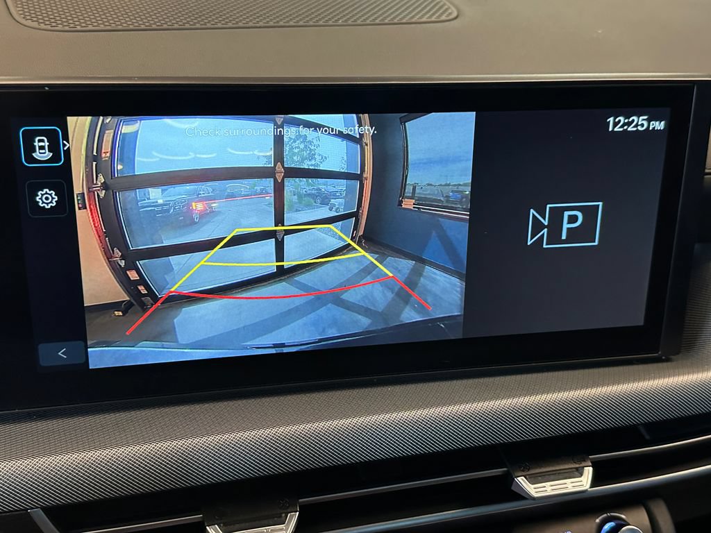 Used 2025 Hyundai Sonata SE FWD image 14