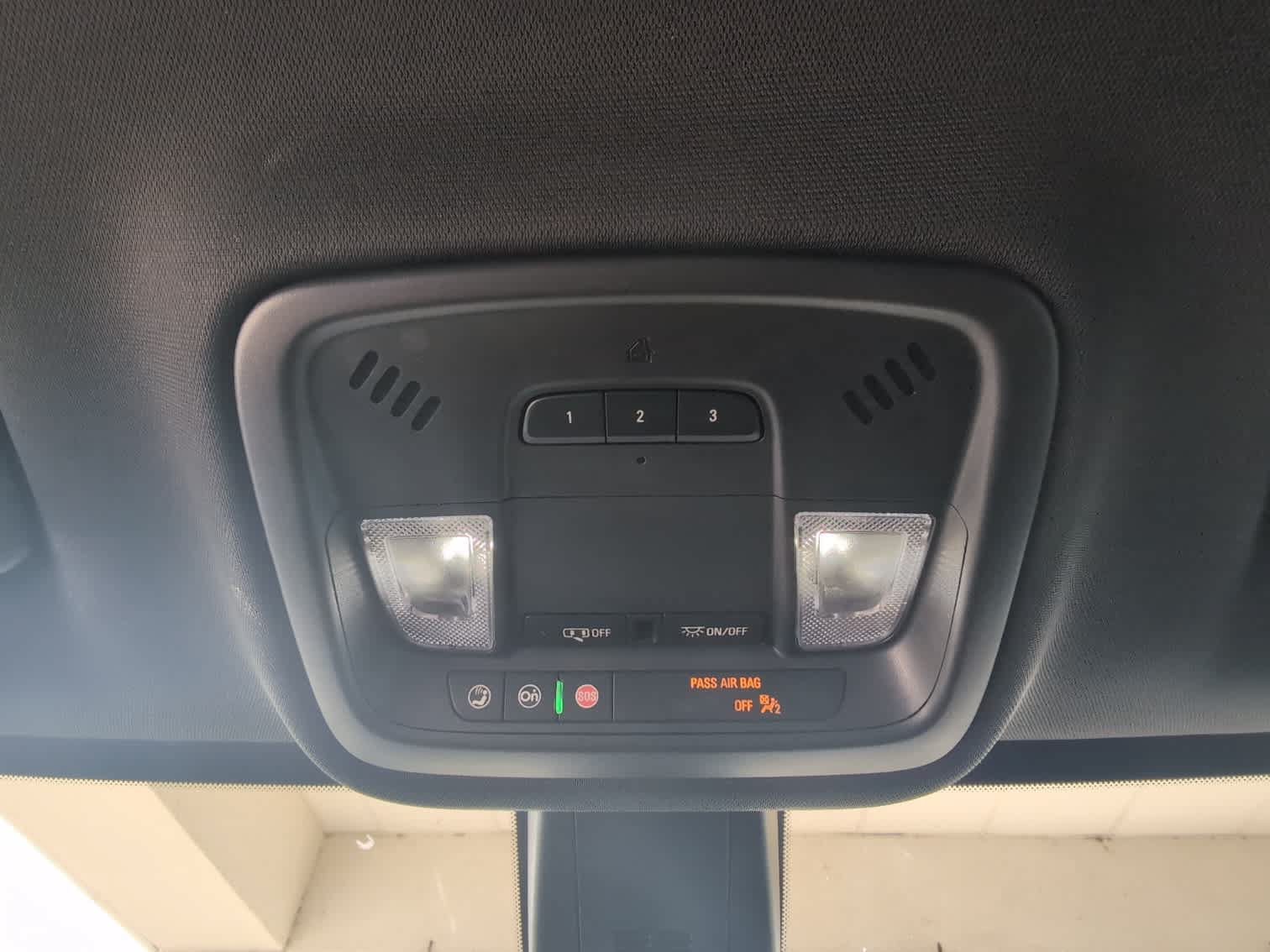 Used 2023 Chevrolet Traverse LT FWD image 38