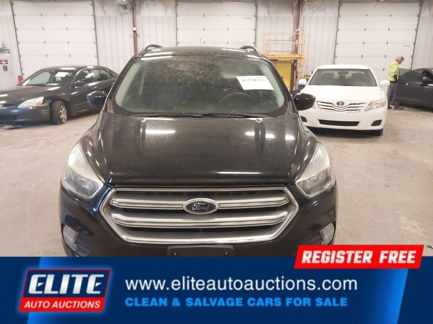 Used 2018 Ford Escape SE image 11
