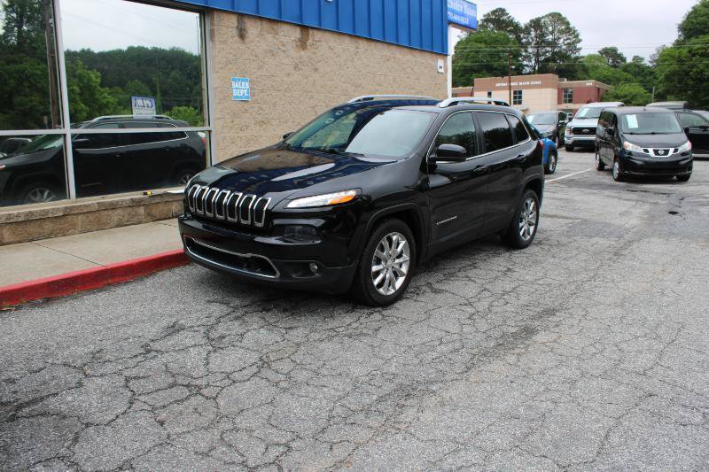 Used 2018 Jeep Cherokee Limited w/ Technology Group FWD image 3