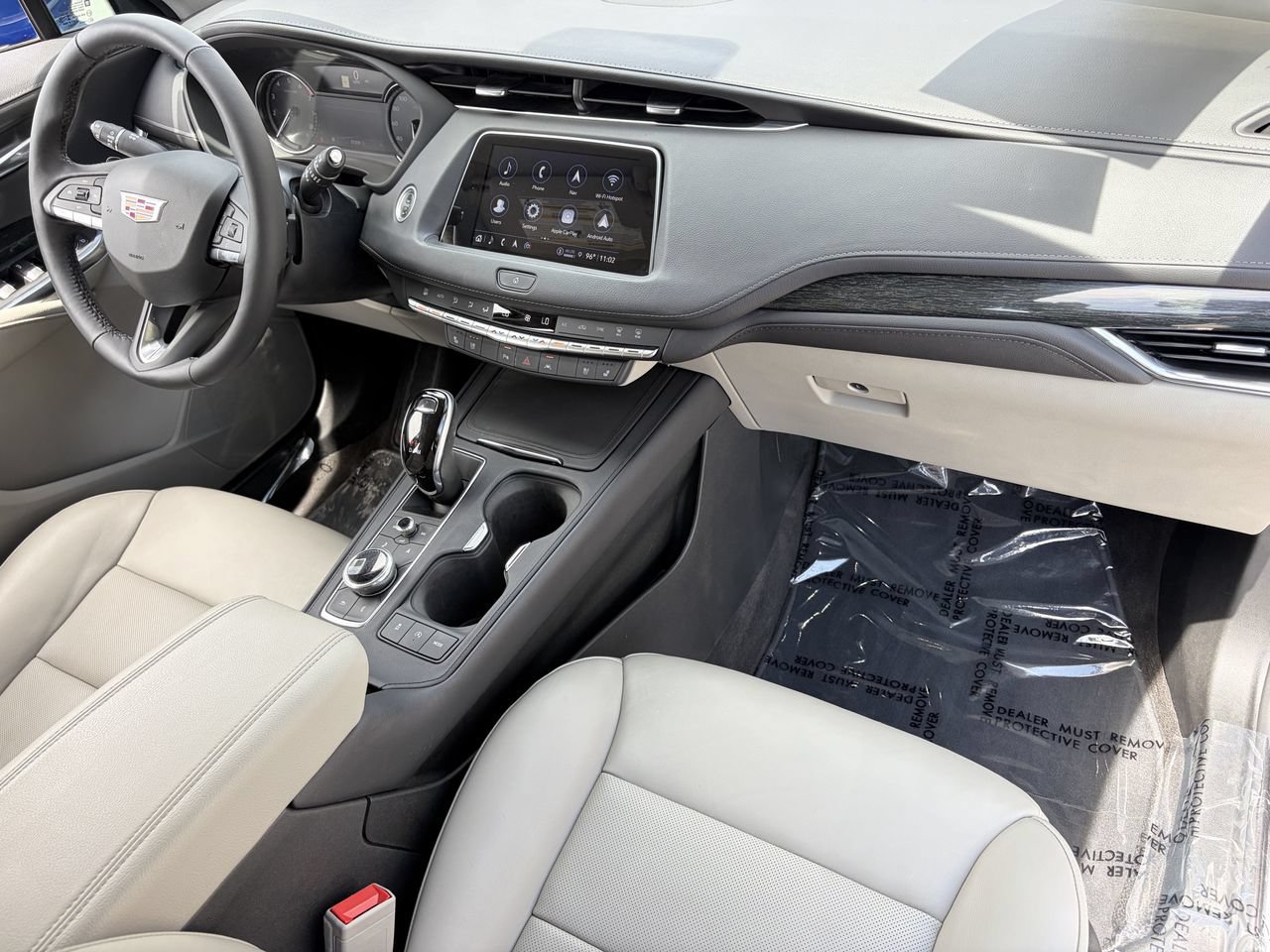 Certified 2022 Cadillac XT4 Premium Luxury FWD image 13