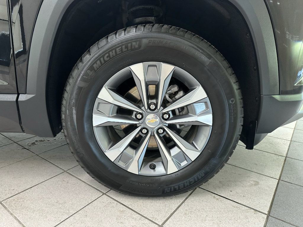 Certified 2025 Chevrolet Equinox LT AWD/4WD image 12