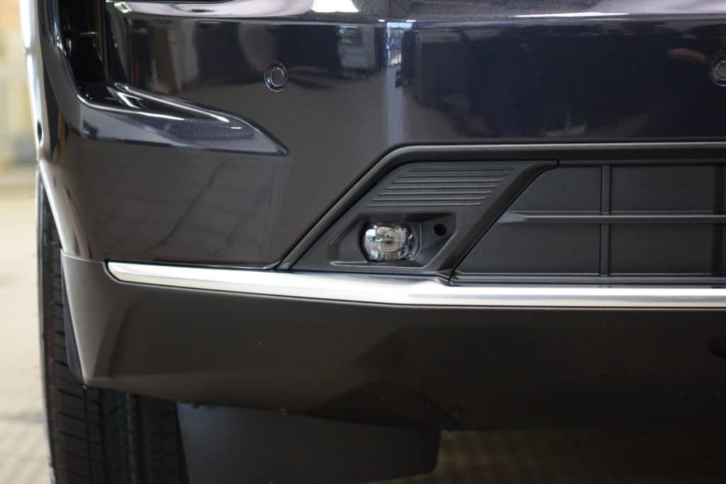 New 2026 Chevrolet Suburban High Country AWD/4WD image 14