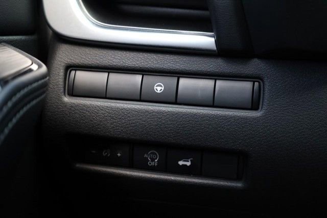 Certified 2023 Nissan Rogue SV w/ SV Premium B Package AWD/4WD image 21