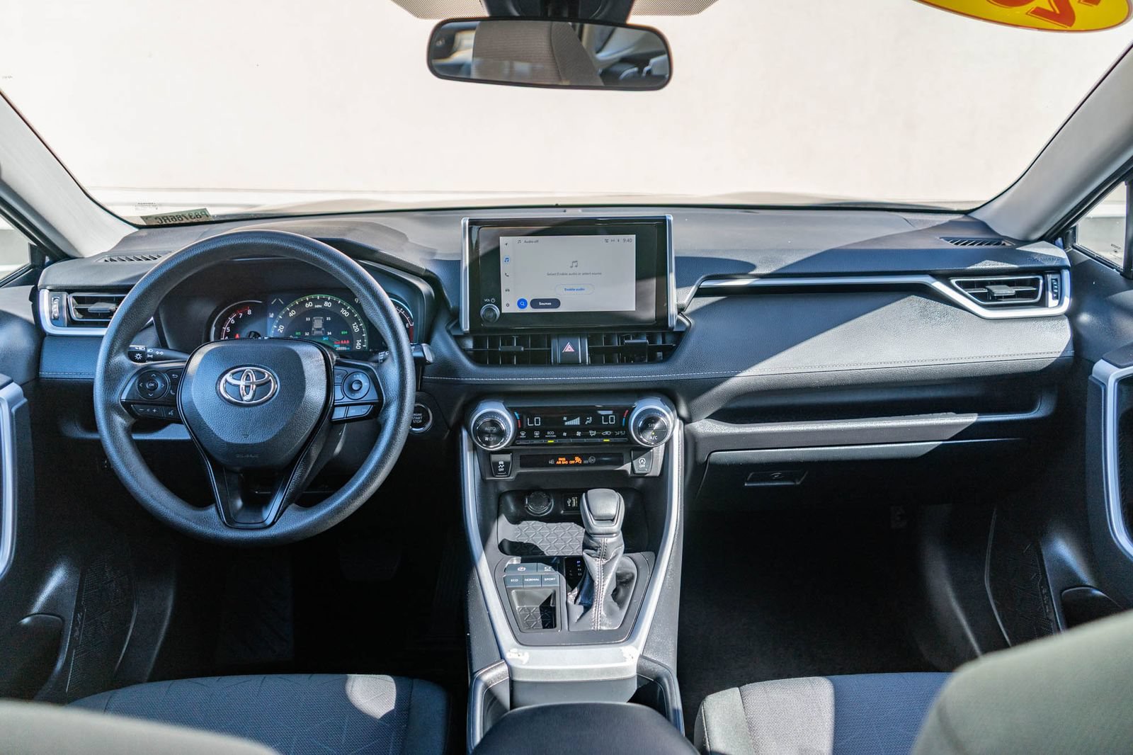 Certified 2025 Toyota RAV4 XLE FWD image 20