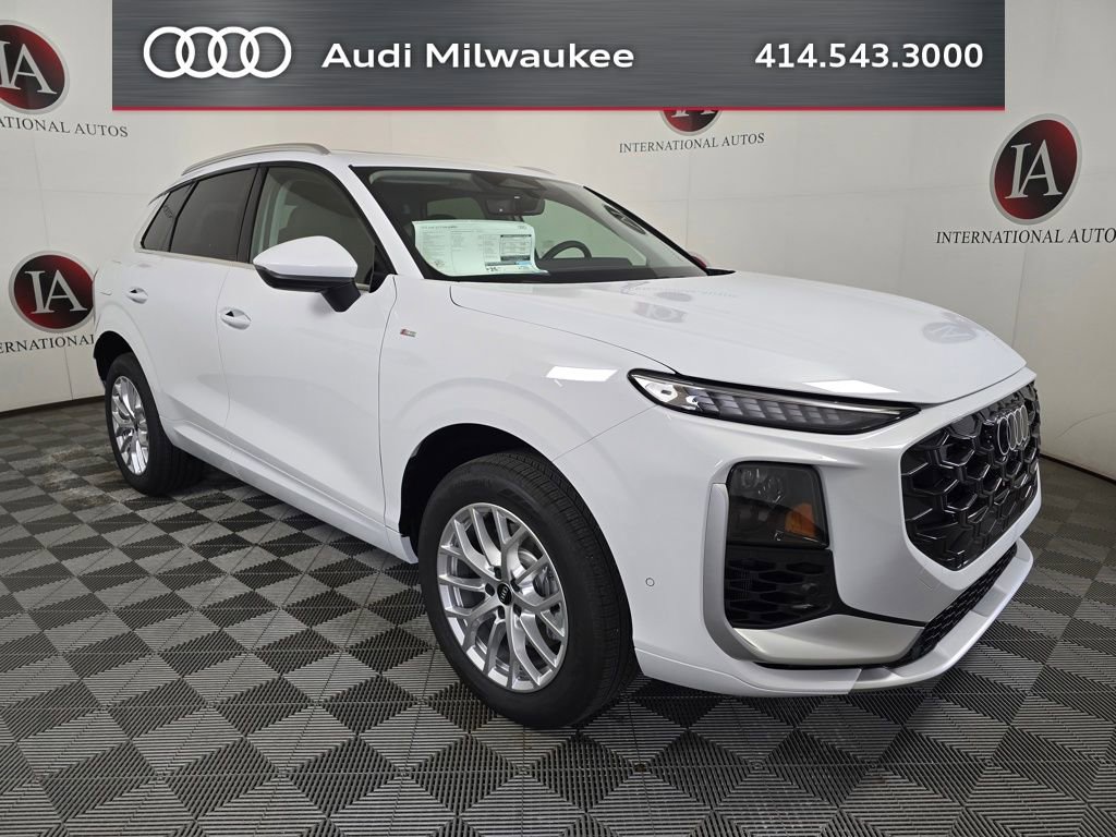 New 2026 Audi Q3 quattro 2.0T AWD/4WD image 1