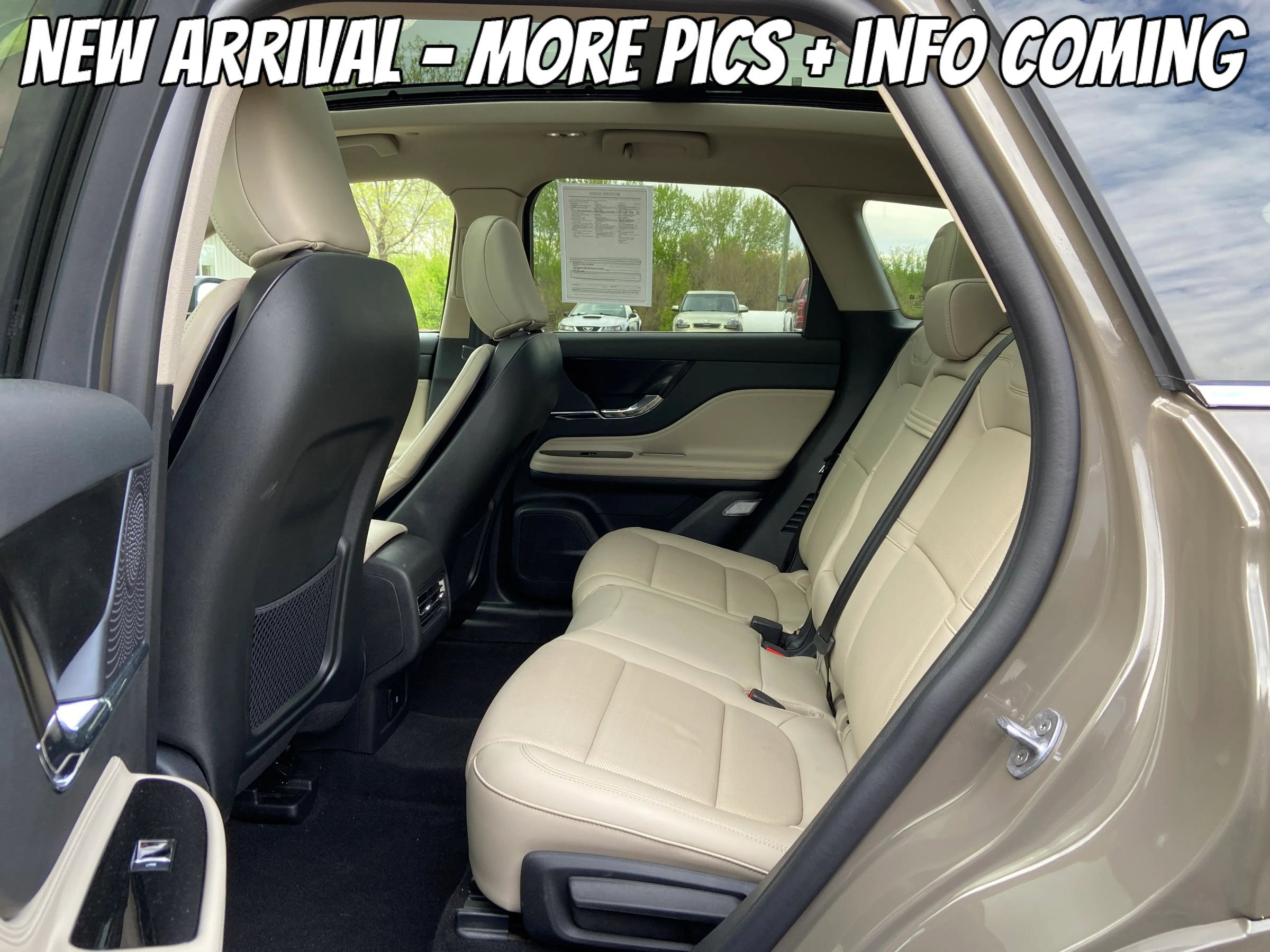 Used 2025 Lincoln Corsair Grand Touring AWD/4WD image 5