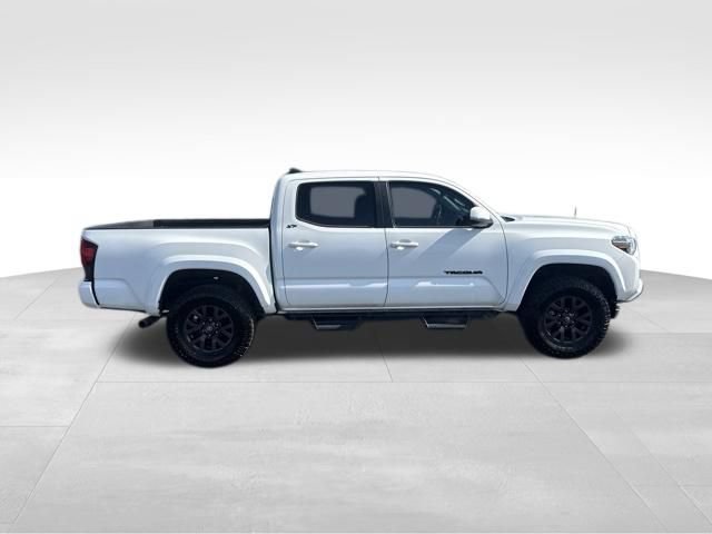 Used 2023 Toyota Tacoma SR5 w/ Technology Package AWD/4WD image 6