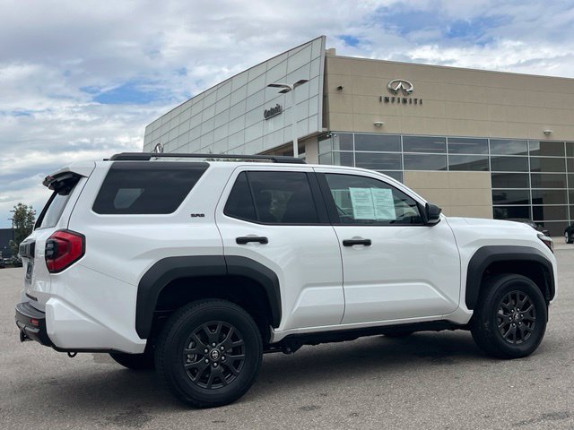 Used 2025 Toyota 4Runner SR5 AWD/4WD image 5