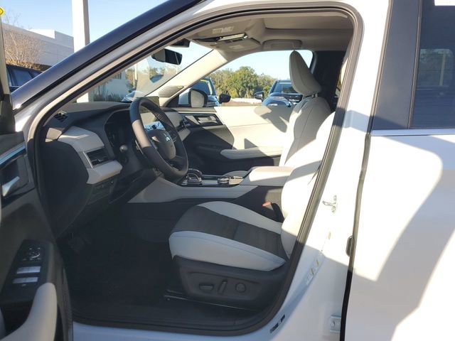 New 2026 Mitsubishi Outlander SE FWD image 19