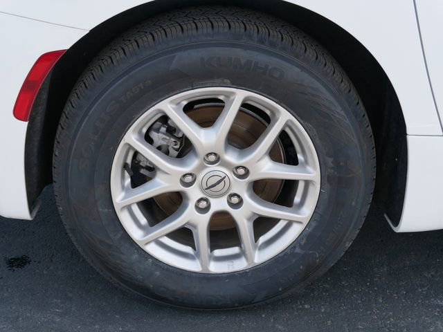 Used 2024 Chrysler Pacifica Touring-L image 5