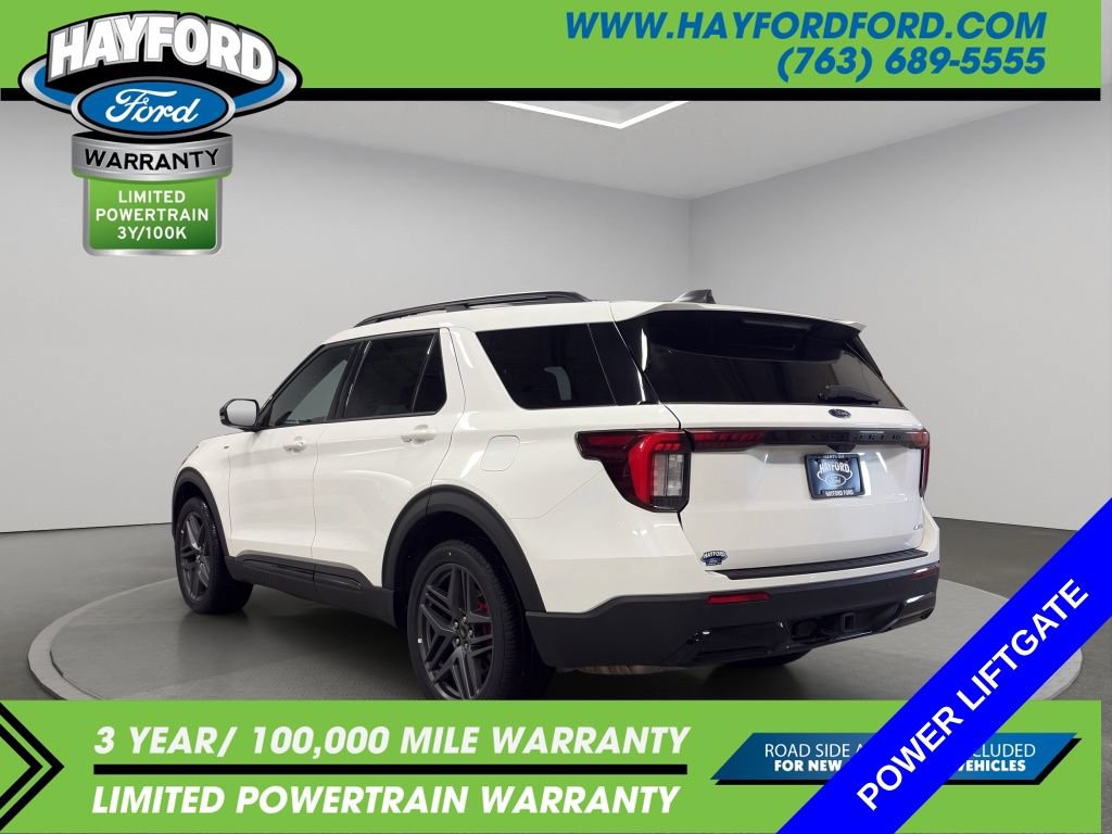 Used 2025 Ford Explorer ST-Line w/ ST-Line Street Pack AWD/4WD image 5