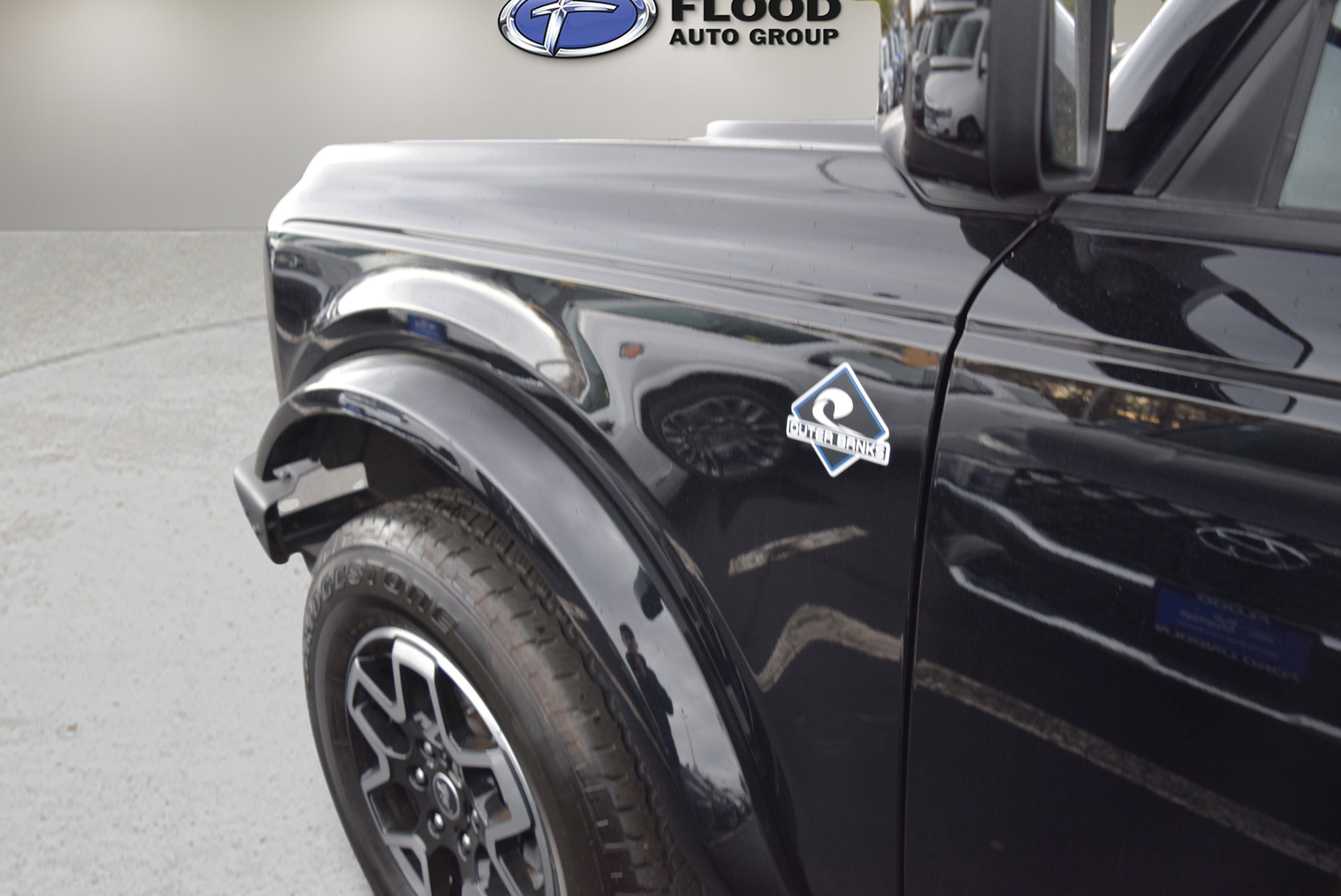Used 2022 Ford Bronco Outer Banks image 9