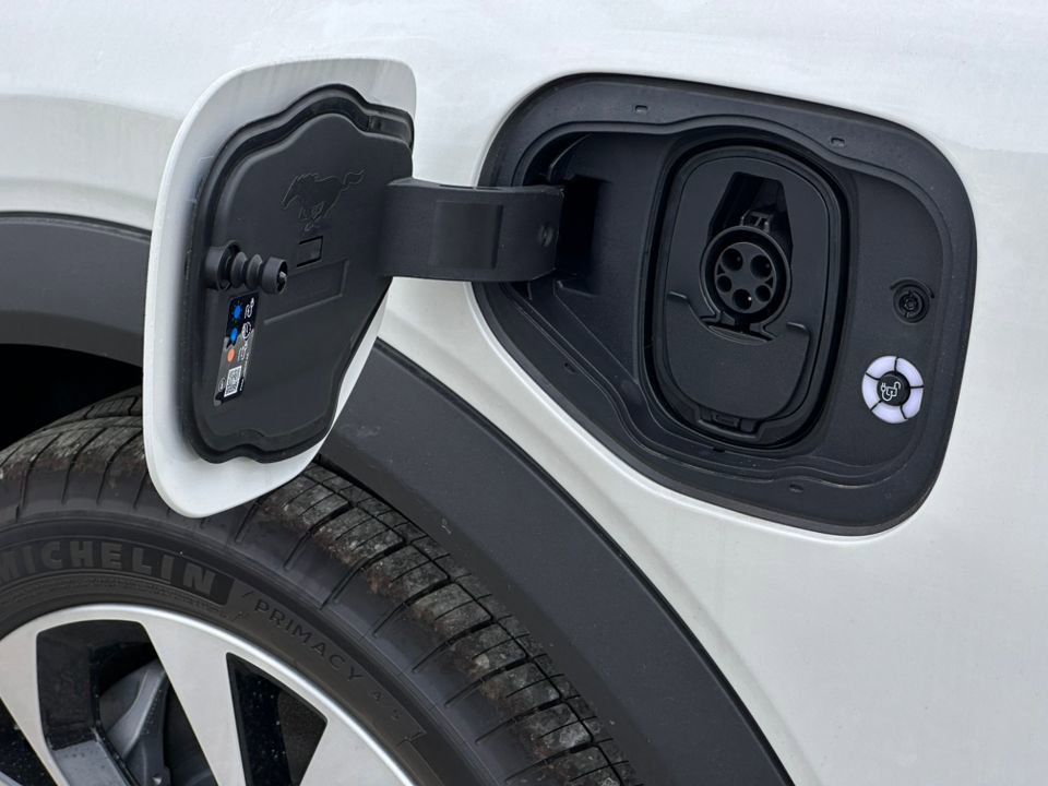 New 2025 Ford Mustang Mach-E Select w/ Comfort Package Lite AWD/4WD image 13