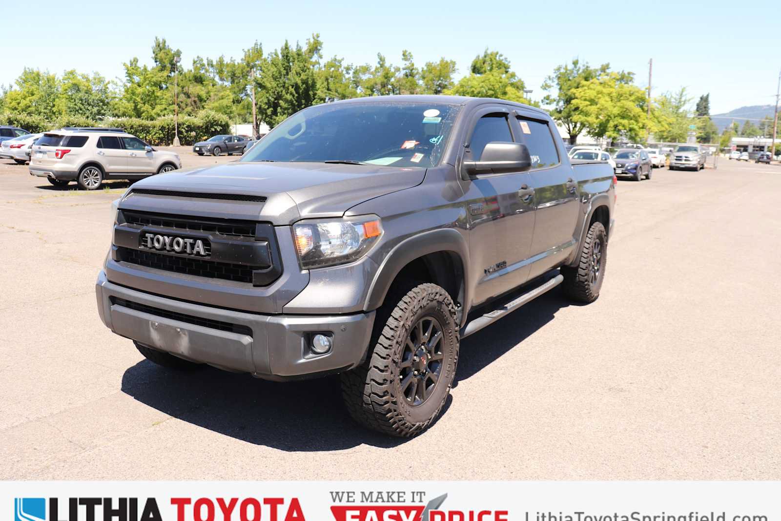 Used 2017 Toyota Tundra SR5 w/ TRD Off Road Package AWD/4WD image 1