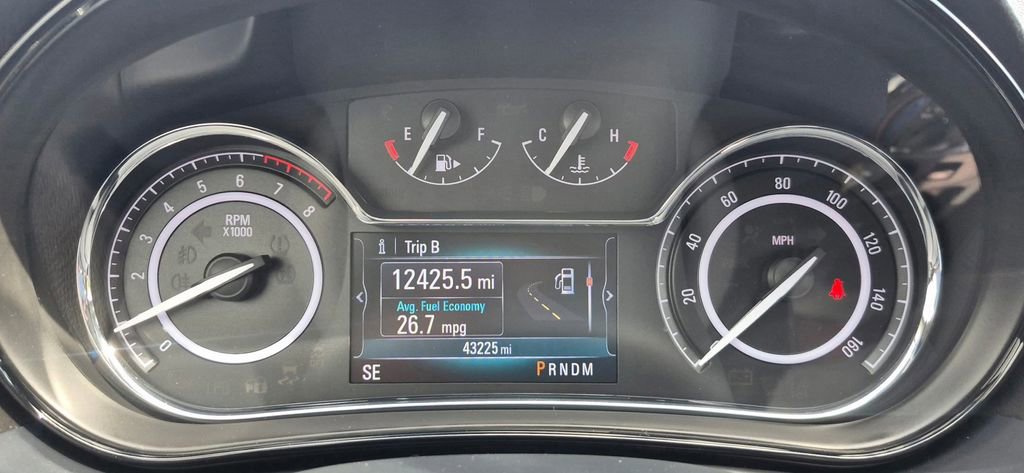 Used 2017 Buick Regal Premium w/ Driver Confidence Package #1 FWD image 7