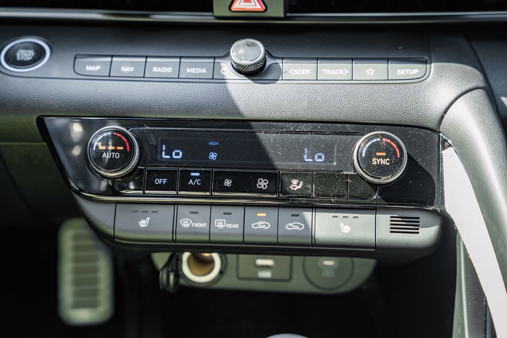 New 2025 Hyundai Elantra N Base image 19