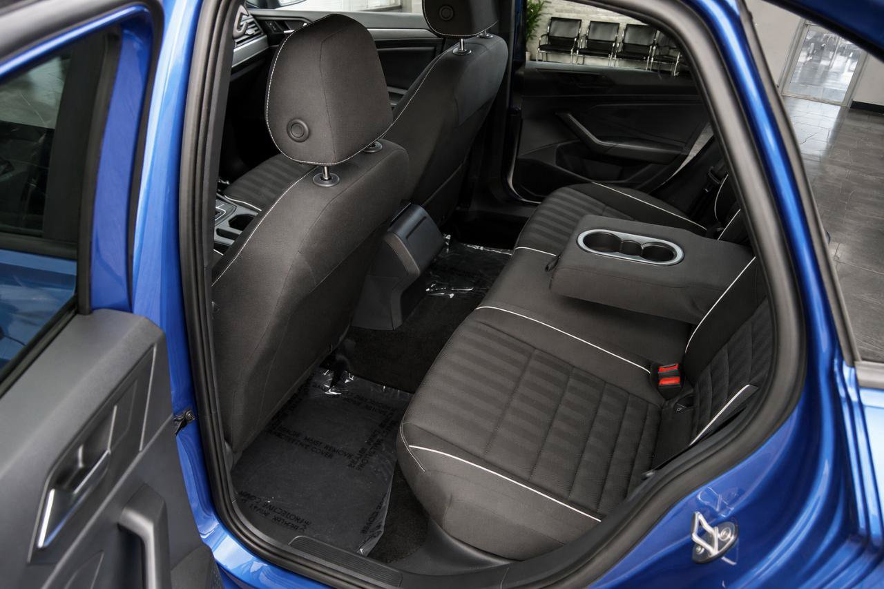 Used 2024 Volkswagen Jetta Sport FWD image 11