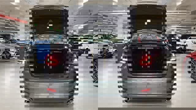 Used 2021 BMW 330i xDrive Sedan w/ Driving Assistance Package image 29