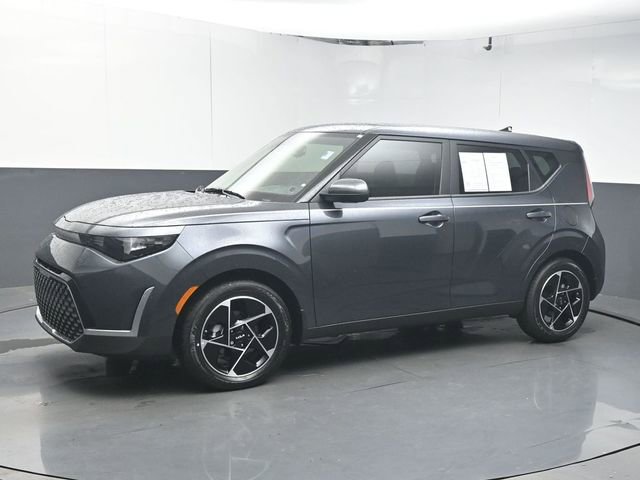 Used 2025 Kia Soul EX FWD image 4