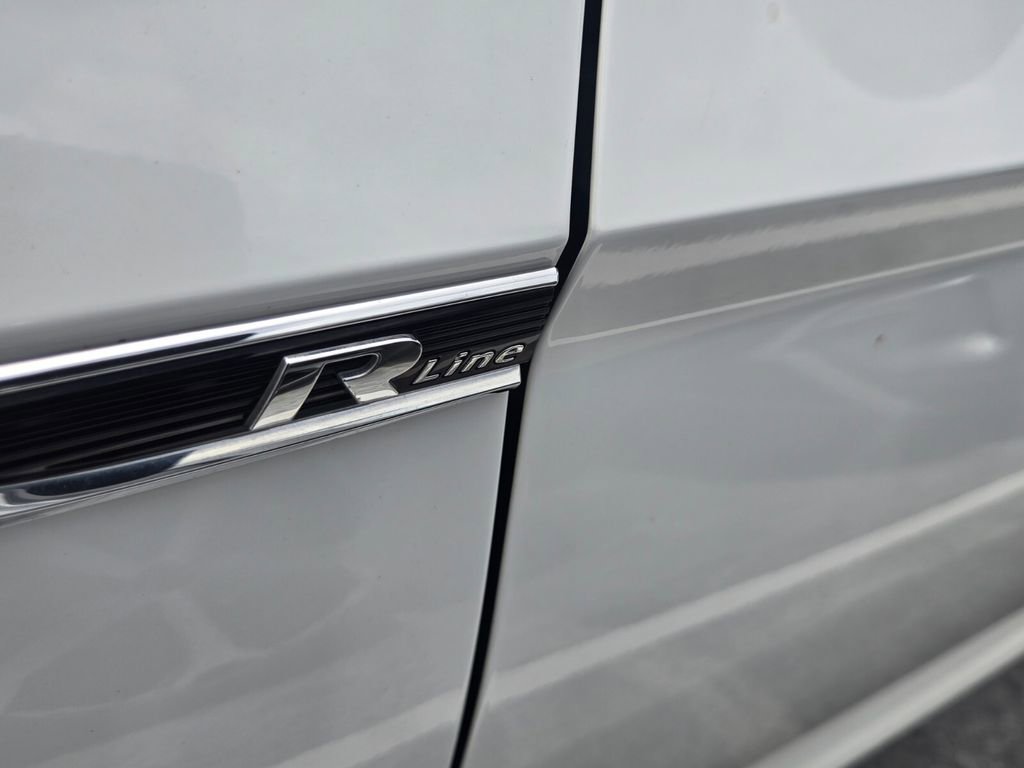 Used 2019 Volkswagen Jetta R-Line FWD image 11