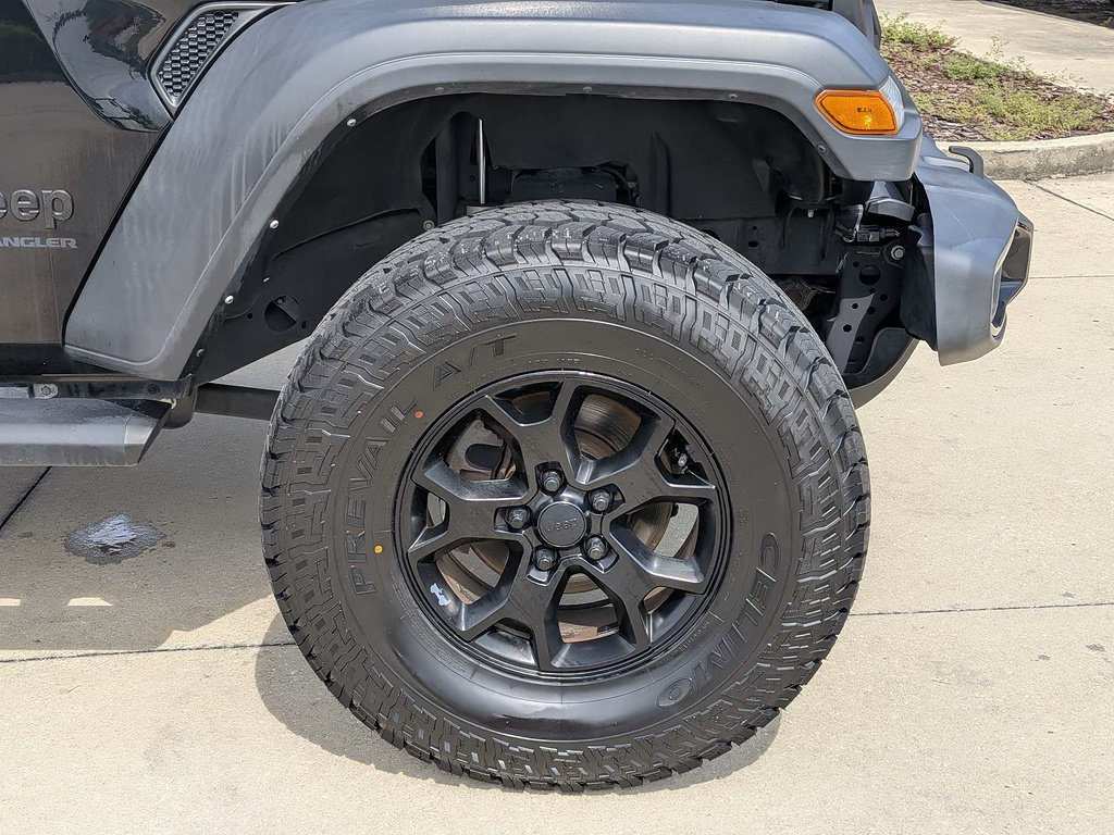 Certified 2021 Jeep Wrangler Sport AWD/4WD image 11