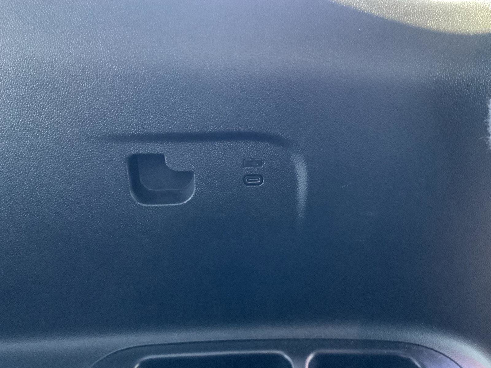 Used 2024 GMC Acadia Elevation image 57