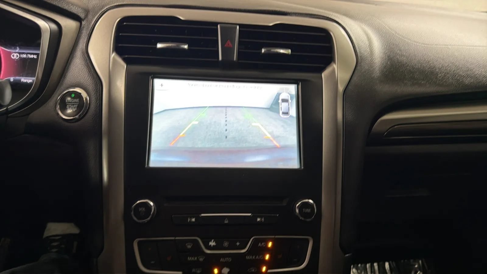 Used 2017 Ford Fusion SE w/ Equipment Group 602A FWD image 15