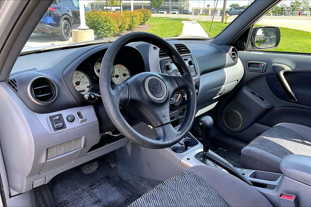 Used 2003 Toyota RAV4 4WD image 16